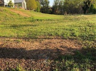 326 Clover Ave, Mooresville, NC 28115