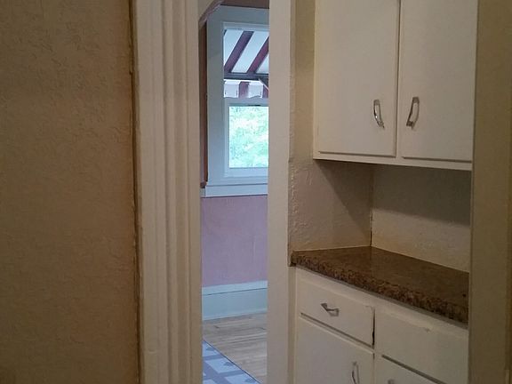 Kitchen photo 2