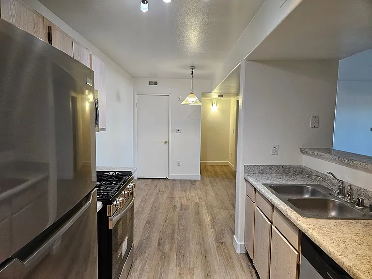 7885 W Flamingo Rd #1127 — Photo 9