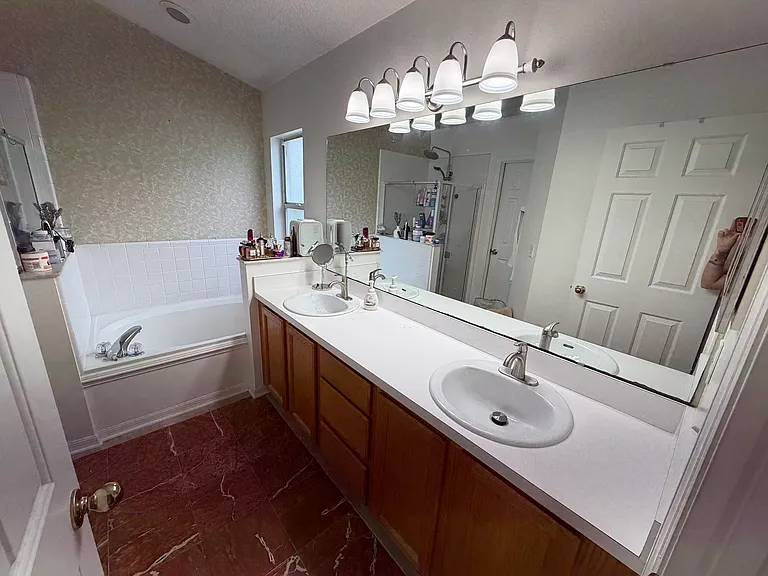 2503 Shelby Cir — Photo 15