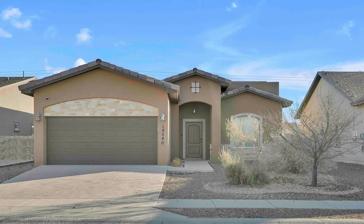 East El Paso 3bed/2bath Refrig A/C — Photo 1