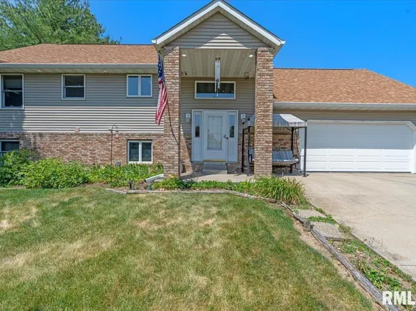 200 N Rose Dr, Auburn, IL 62615