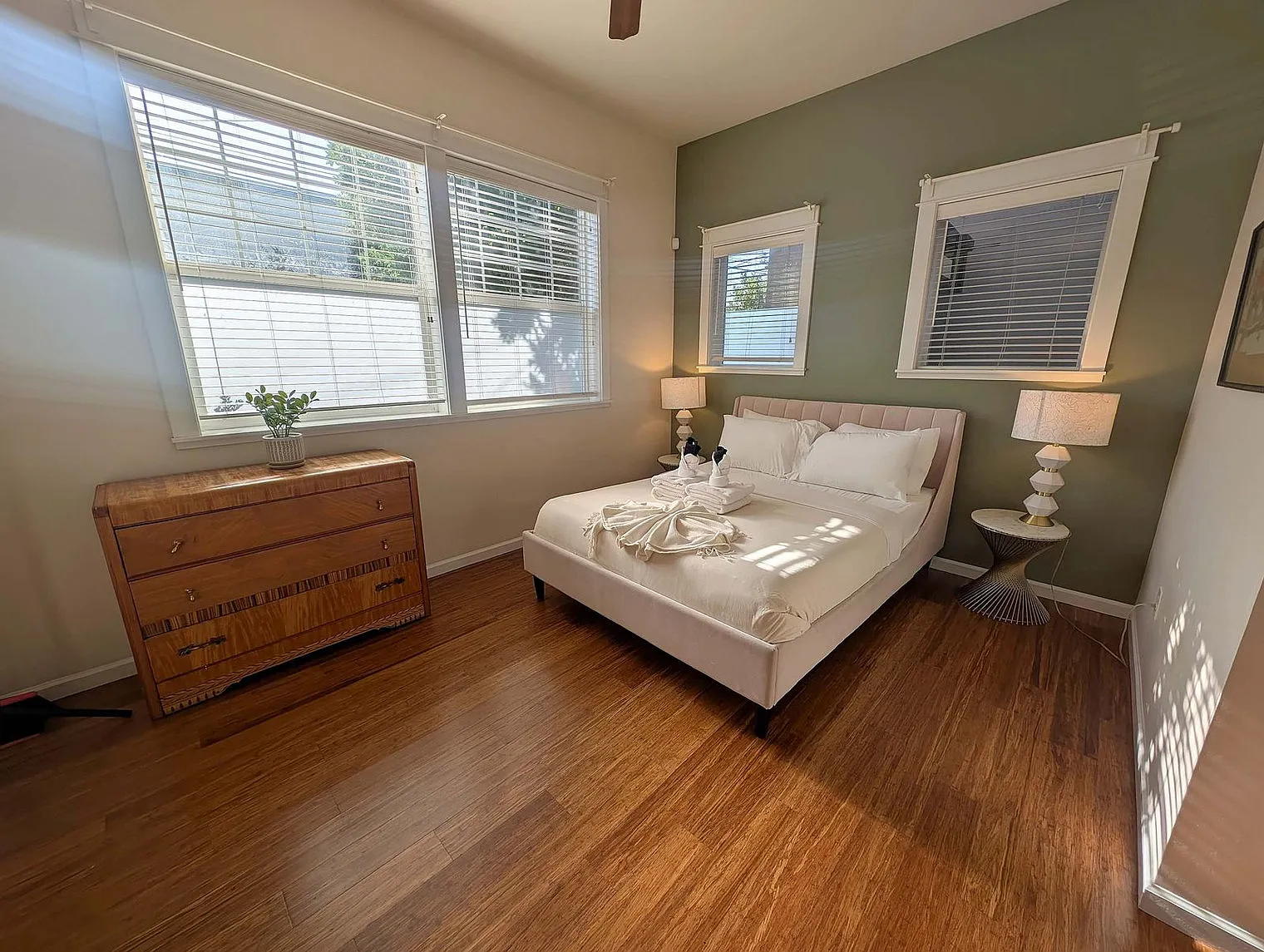 Studio, 1.0 bath, 290 sqft, $3,065 — Photo 1