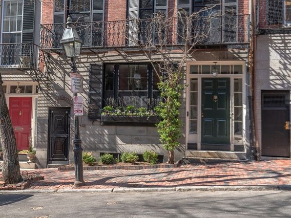 9 Chestnut St, Boston, MA 02108