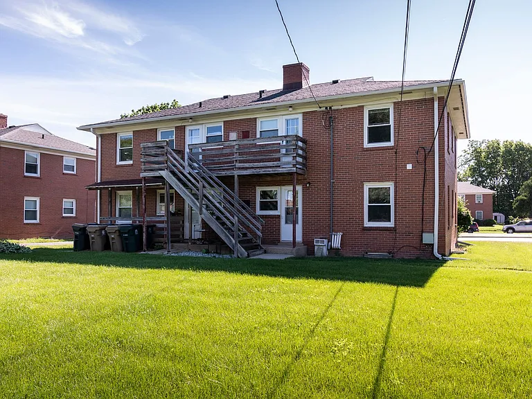 1210 S Midvale Blvd — Photo 17