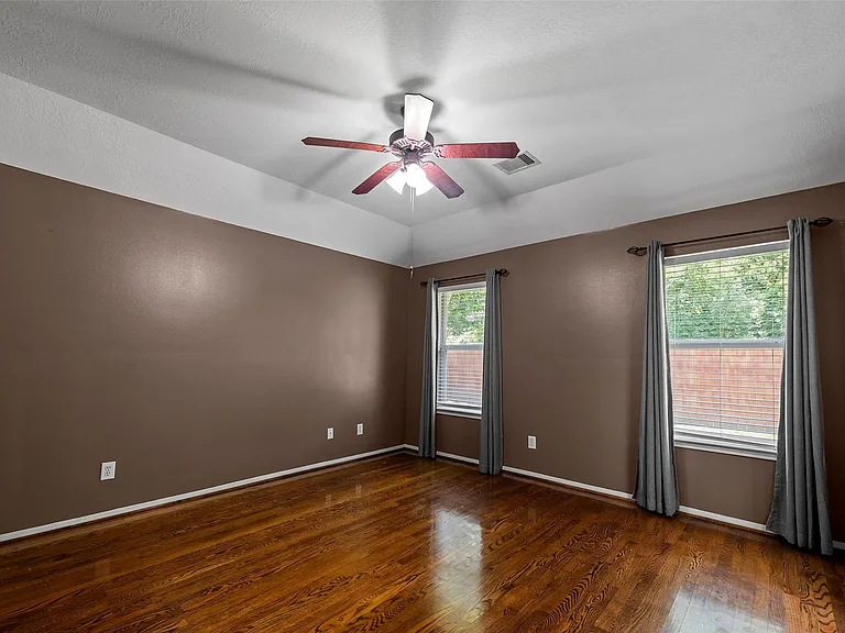 6907 Birnam Garden Ln — Photo 20