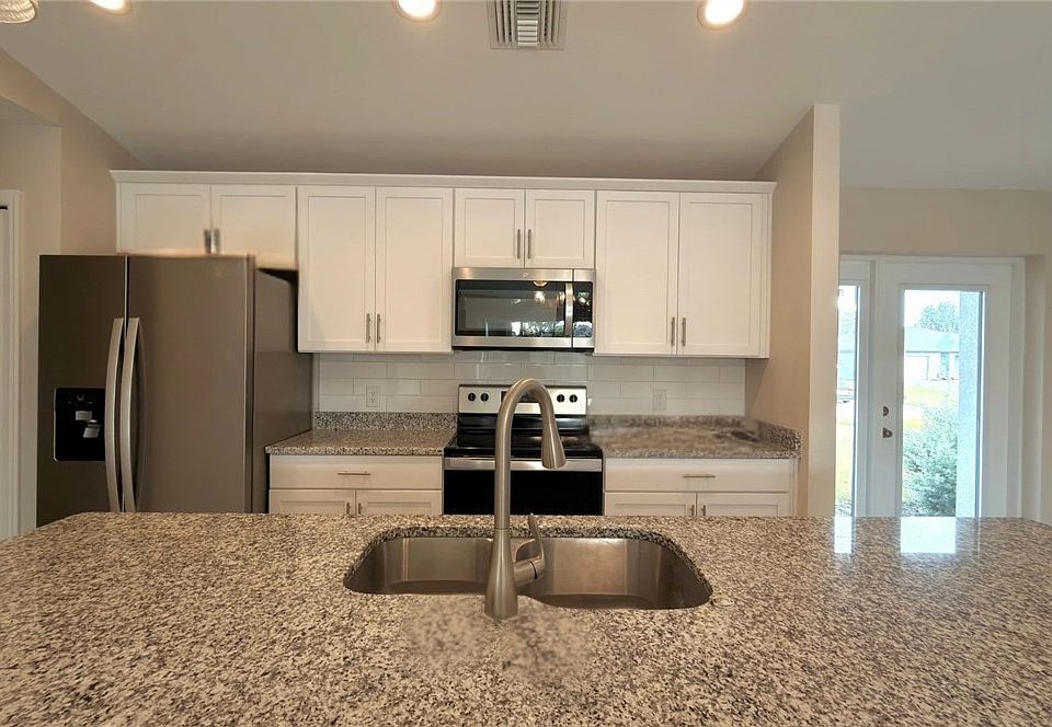 1st image of 2920 NW 4th Pl