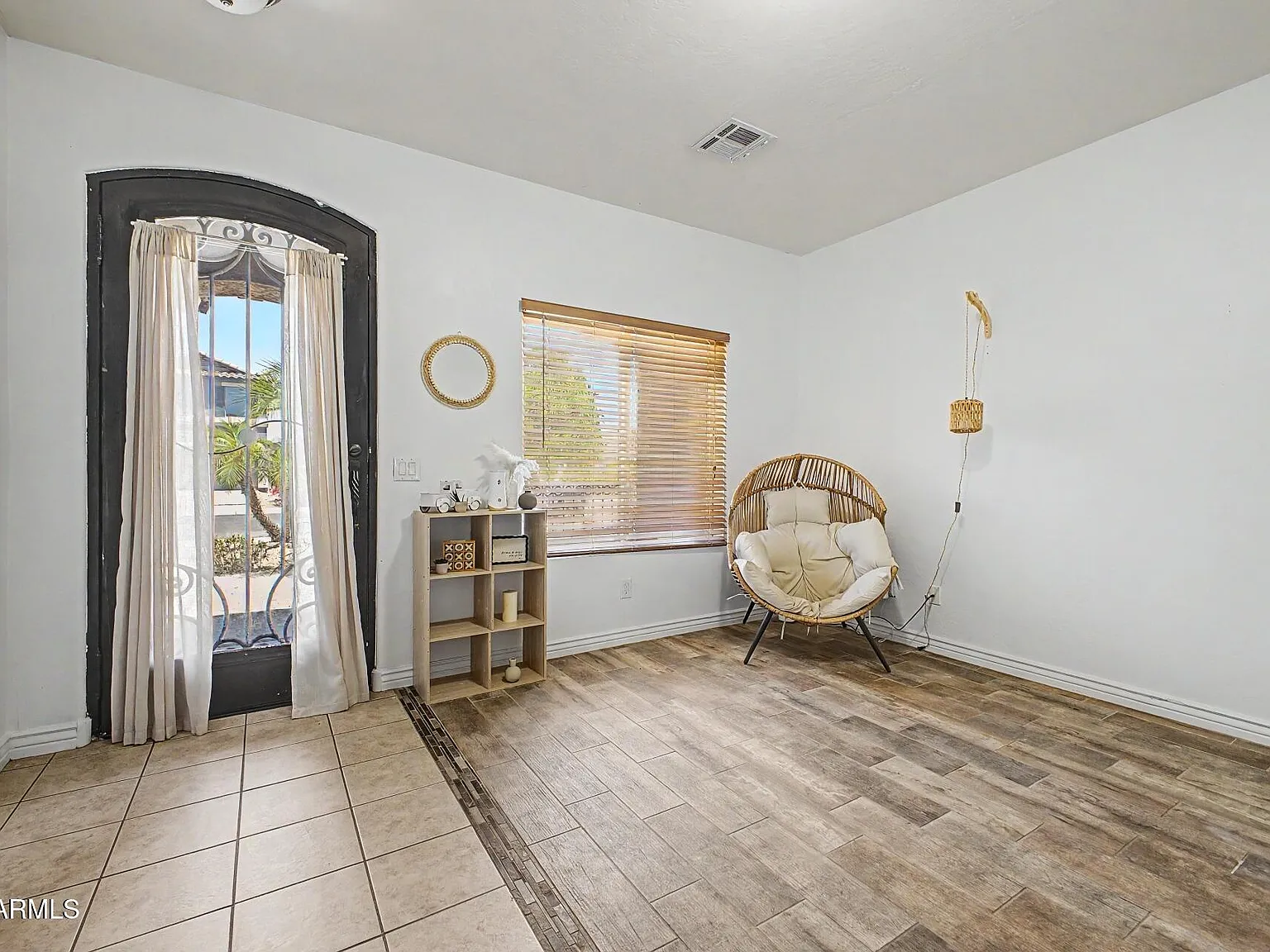 4 bed, 1694 sqft, $2,100 — Photo 4