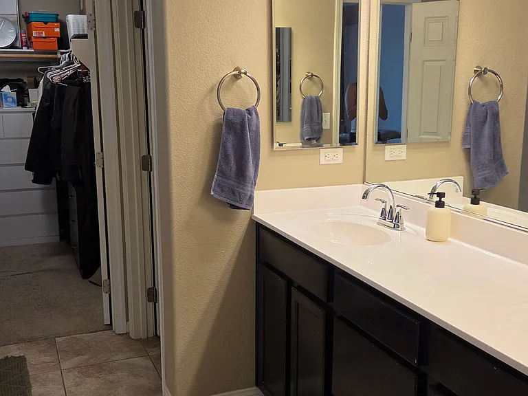 9225 Dorrell Ln — Photo 12