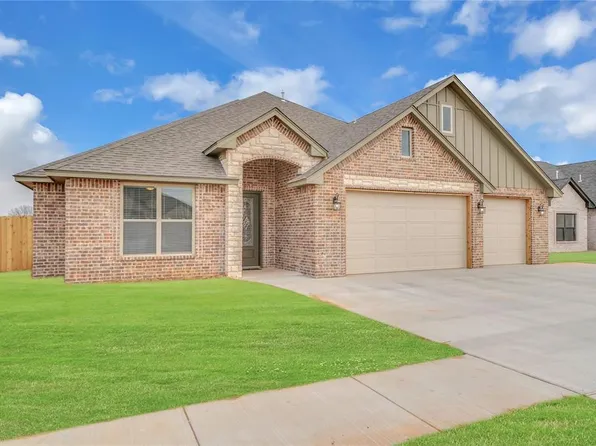 3316 Continental Ct, Altus, OK 73521