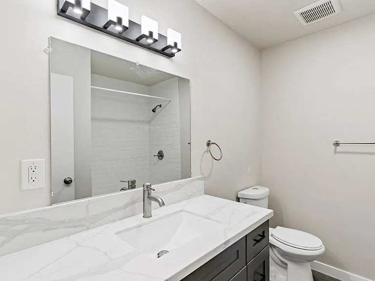 Wescove Apartments — Photo 9