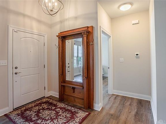 5th image of 1223 Bourdeaux Way