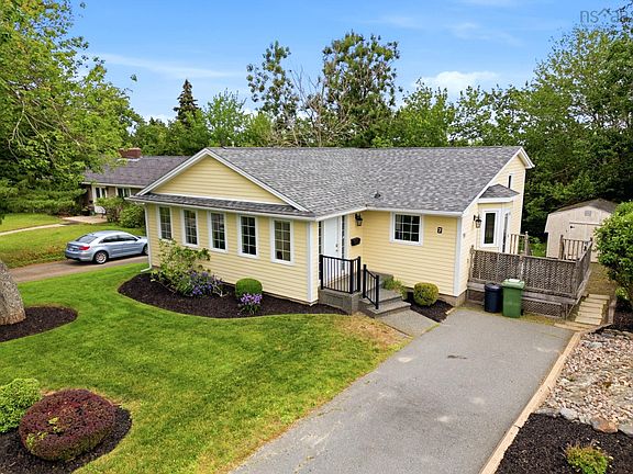 2nd image of 7 Oakley Ave