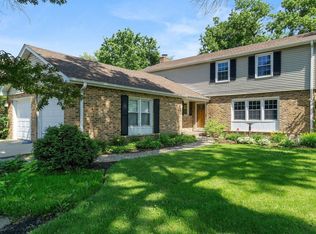 542 E Carpenter Dr, Palatine, IL 60074