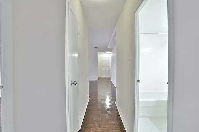 66 Broadway Ave — Photo 16