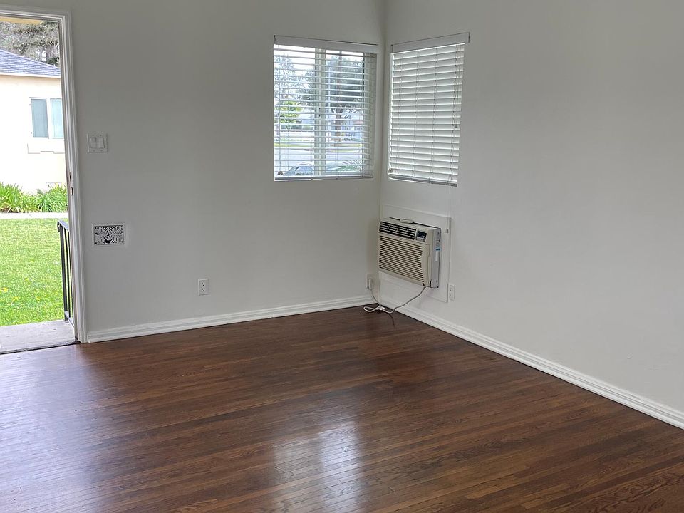 A/C in living room