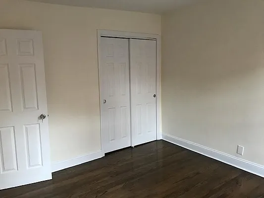 Rented by Salon Realty Corp | media 18