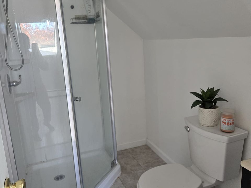 1st image of 135 Split Cedar Dr #135