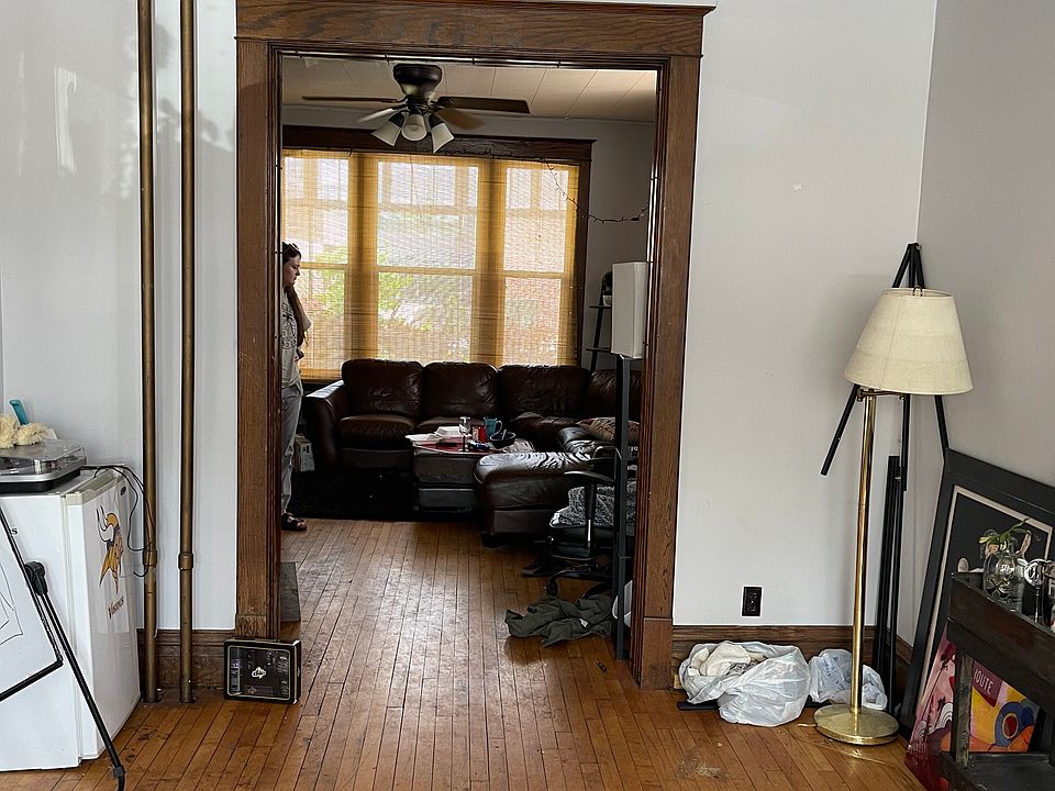 2nd image of 411 E Cherry St #1