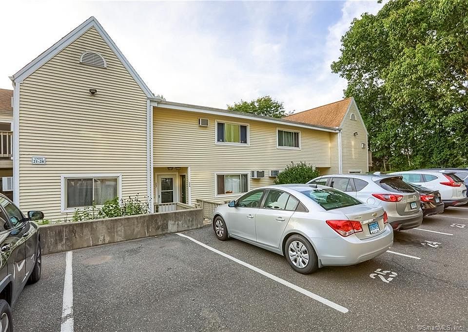 95 Park Ave APT 24, Danbury, CT 06810 | Zillow