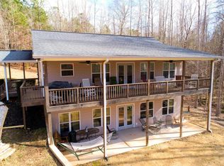 275 Rollins Point Dr, Wedowee, AL 36278