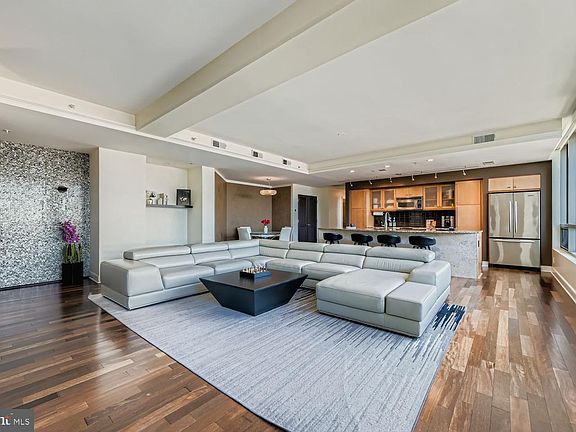 2nd image of 675 President St Unit 2709