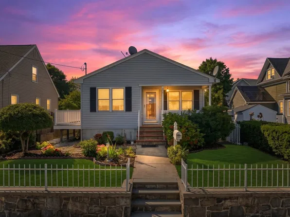 739 County St, New Bedford, MA 02740