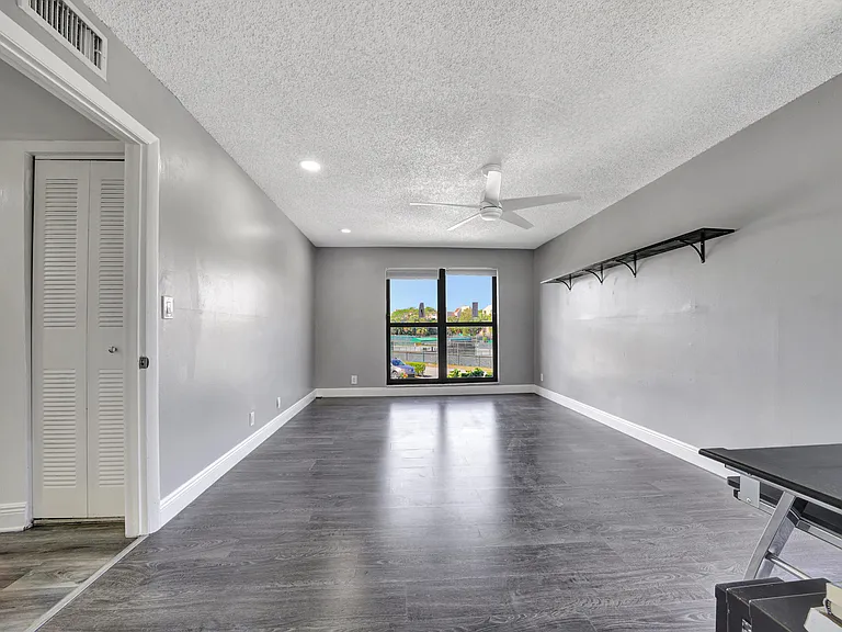 516 Osprey Dr #16C — Photo 33
