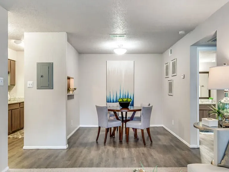 5744 Coventry Park Dr — Photo 13