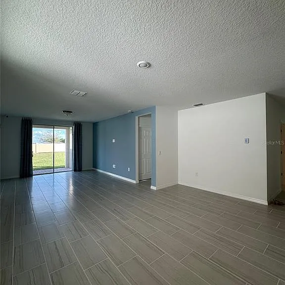 3521 Yarian Dr — Photo 9