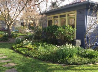 0110 SW Curry St APT B, Portland, OR 97239