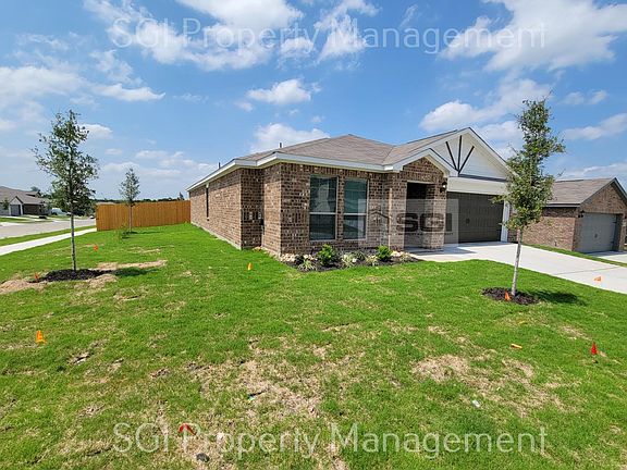 2nd image of 725 Keeneland Dr