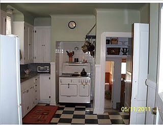 3rd image of 7 Willow Dr