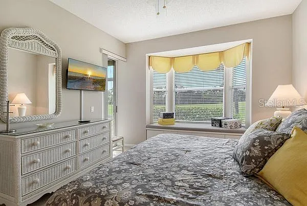 9641 Castle Point Dr #1215 — Photo 17