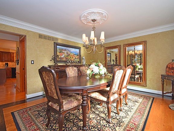 5th image of 520 Oregano Dr