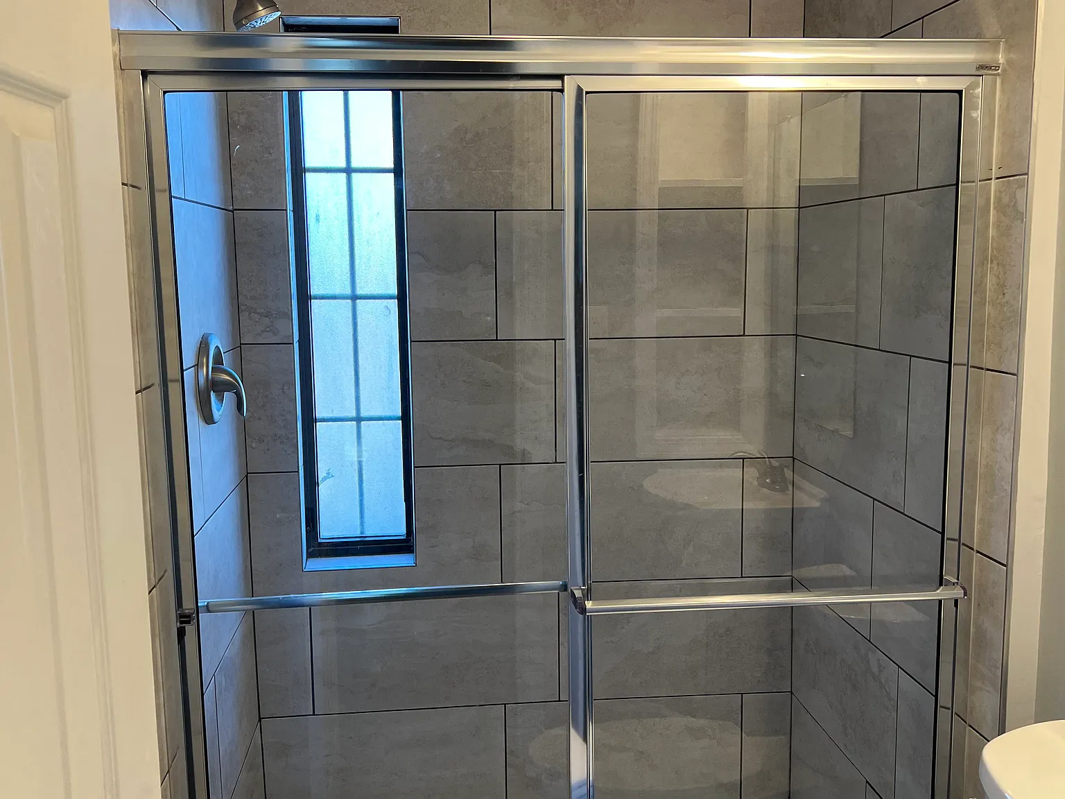 Remodeled Apartment (1bd/1ba ) In Kettering! — Photo 2