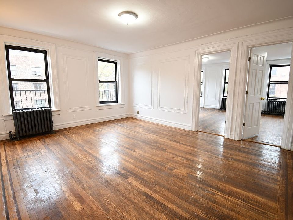 1st image of 182 Hoyt St #3