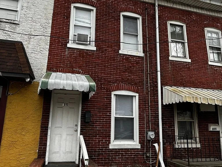 837 Genesee St — Photo 1