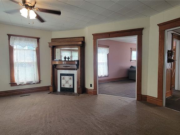 3rd image of 304 Oakwood Ave