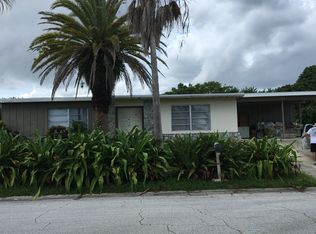 762 Hampton Dr NE, Palm Bay, FL 32905