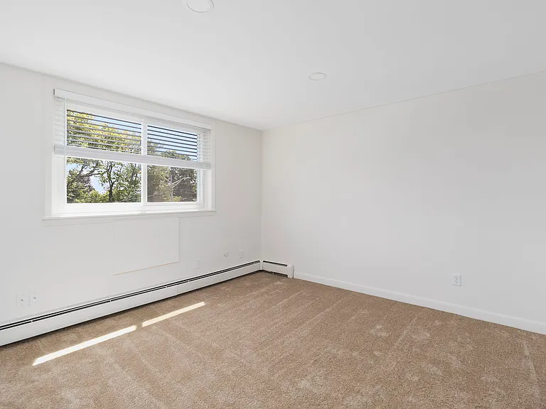 Parkway Apartments — Photo 53