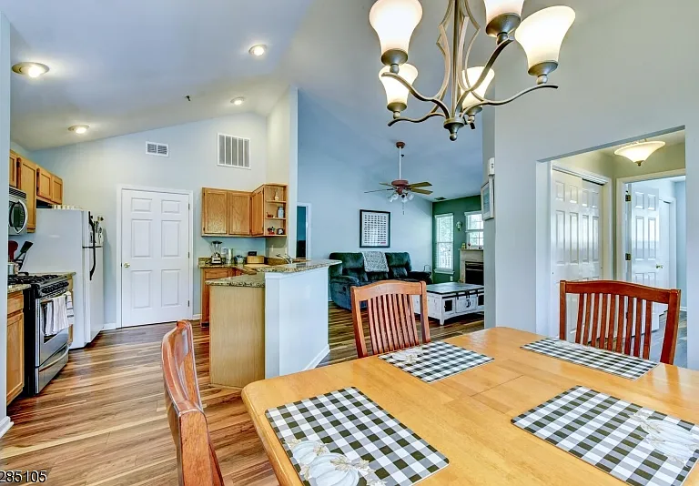 5803 Tudor Dr — Photo 21