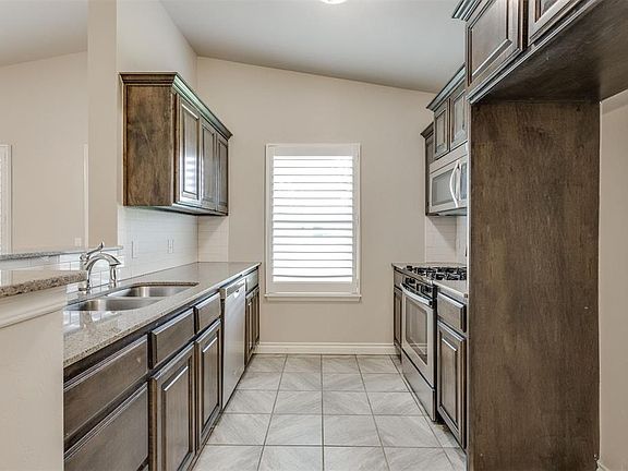 4th image of 15117 Stillwind Dr
