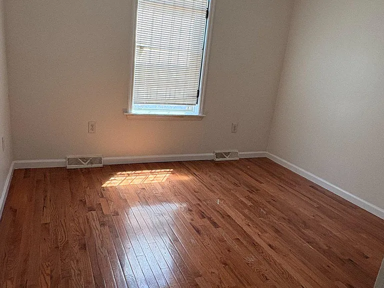 1407 N Bouvier St #1 — Photo 8