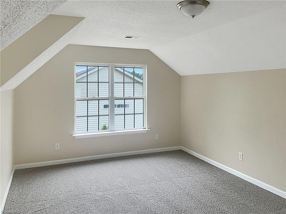 5th image of 3988 Landerwood Dr
