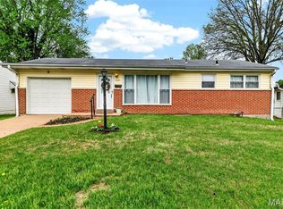 205 Lynn Meadows Ln, Florissant, MO 63033