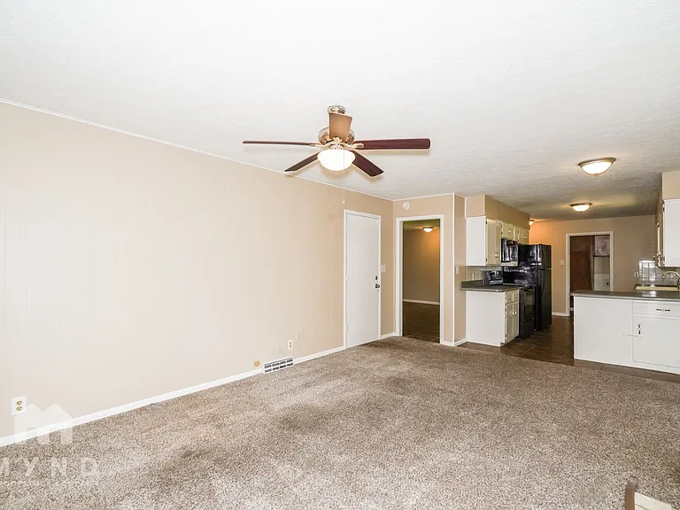 1258 E Edgewood St — Photo 10