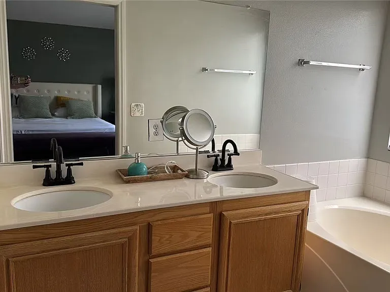 4484 Willowhill Ct — Photo 9