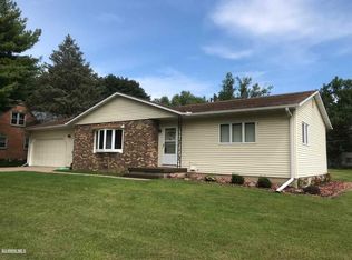 111 Nevada St, Savanna, IL 61074