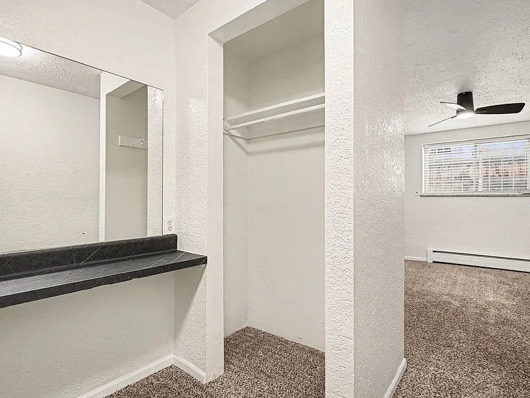 1243 N Washington St #101 — Photo 15